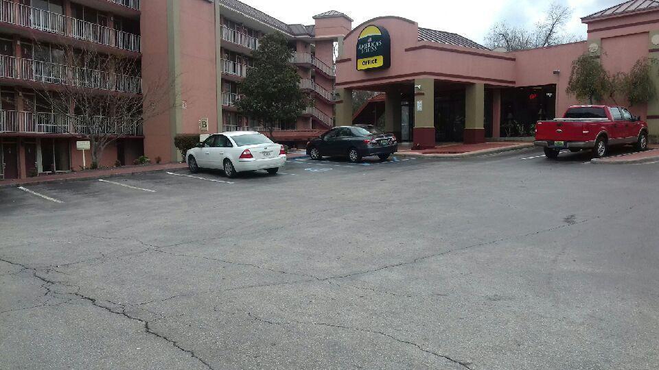 Budgetel Inn And Suites Birmingham Ngoại thất bức ảnh